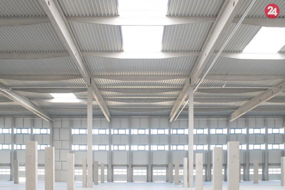 Ilustračný obrázok k článku Do Trnavy mieri módny predajca: Postavia mu halu aj administratívne priestory