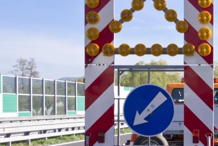 Ilustračný obrázok k článku Vodiči, pozor! Vetvy diaľnice D1 v Bratislave na štyri hodiny uzatvoria