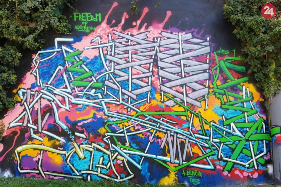 Ilustračný obrázok k článku Umenie z ulice: Bude stena na Špačinskej graffiti zónou aj najďalej? FOTO