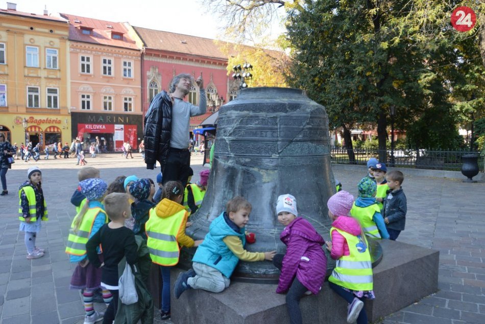 Ilustračný obrázok k článku Netradičná potulka pre škôlkarov v centre mesta pod taktovkou Milana Kolcuna, FOTO