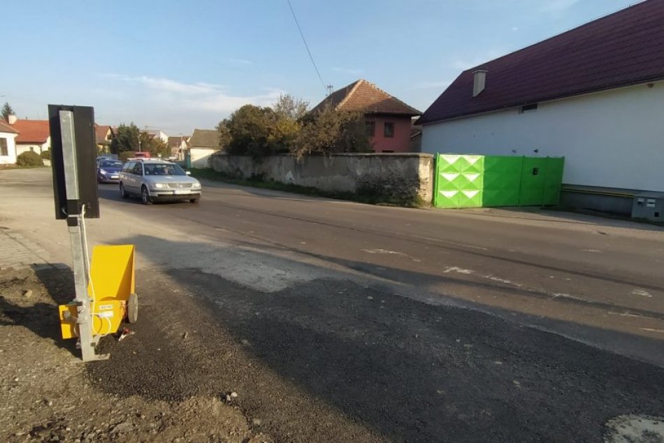 Ilustračný obrázok k článku Netradičná krádež v okrese Prievidza: A semafory zostali bez šťavy… FOTO