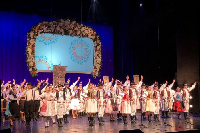Ilustračný obrázok k článku Na vichodze bulo vešelo: Folklórny sviatok z celého regiónu hostil Prešov
