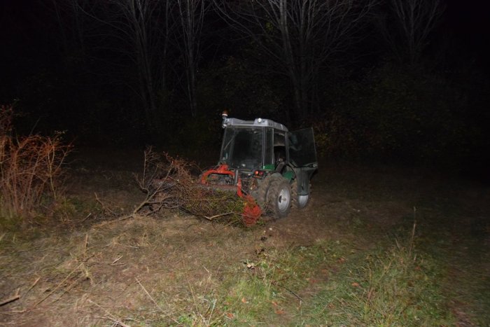Ilustračný obrázok k článku Erik (28) z okresu Žilina spadol pod traktor: Mladík mal z pekla šťastie, FOTO