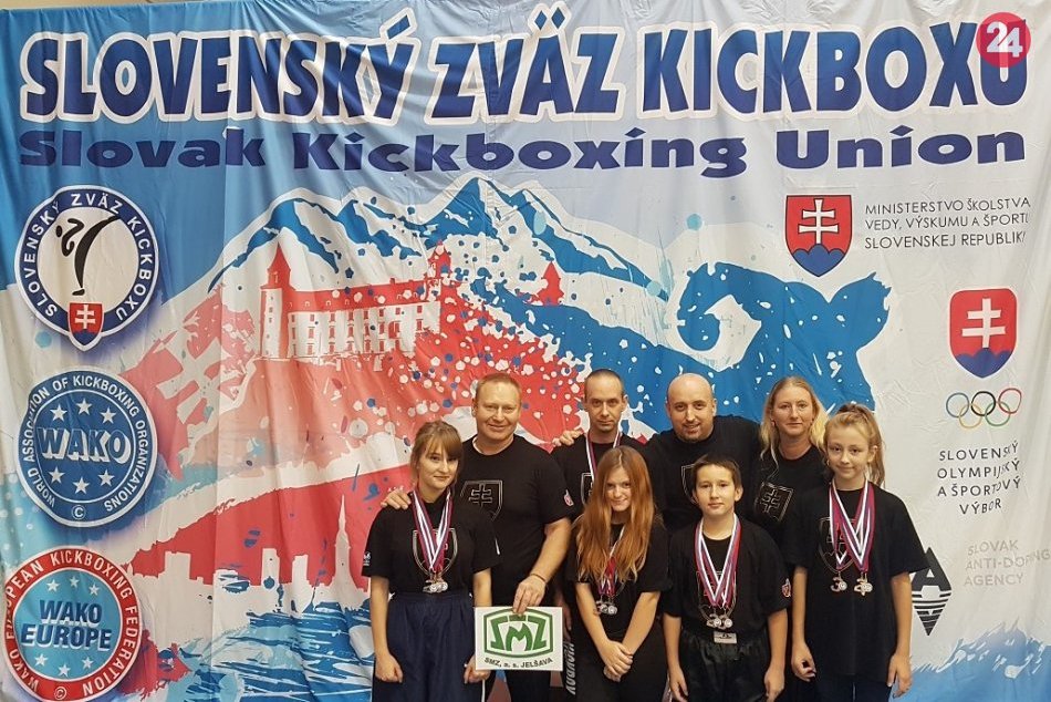 Ilustračný obrázok k článku Revúcki kickboxeri žali úspechy: 2 zlaté a k tomu 10 ďalších medailí, FOTO