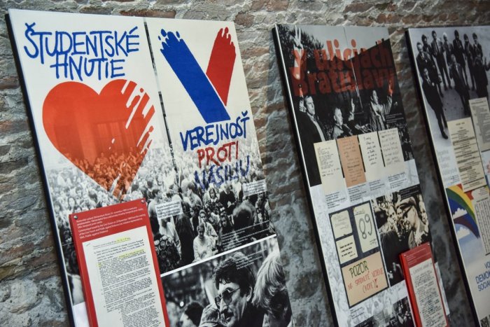 Ilustračný obrázok k článku Výročie novembra 89: Ako to bolo, keď Okresné vedenie komunistov v Prešove odstúpilo