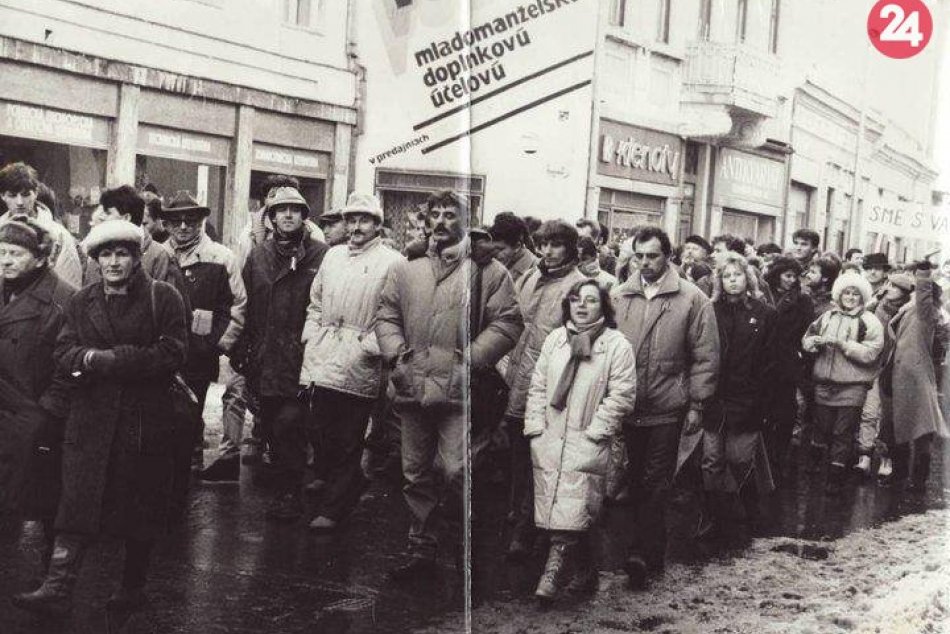 Ilustračný obrázok k článku Keď sa Nitra vzbúrila režimu: Štrajk v novembri 1989 prilákal do ulíc 35-tisíc ľudí!