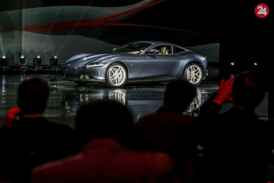 Ilustračný obrázok k článku Sen každého automobilového nadšenca: Ferrari predstavilo nový model Roma, FOTO
