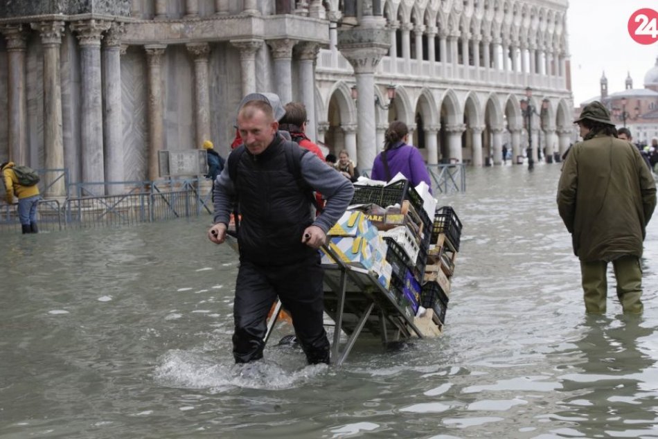 Ilustračný obrázok k článku Najhoršie záplavy za posledných 50 rokov: Vláda vyhlásila v Benátkach stav núdze