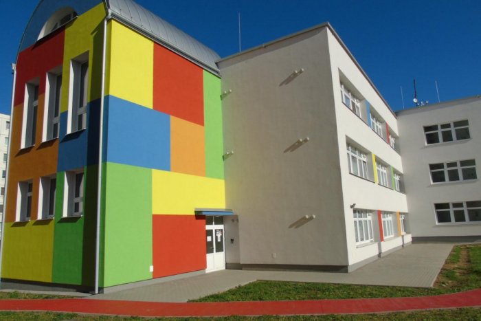 Ilustračný obrázok k článku Prešla rekonštrukciou: Škôlka na Važeckej v Prešove vyzerá ako stavebnica, FOTO