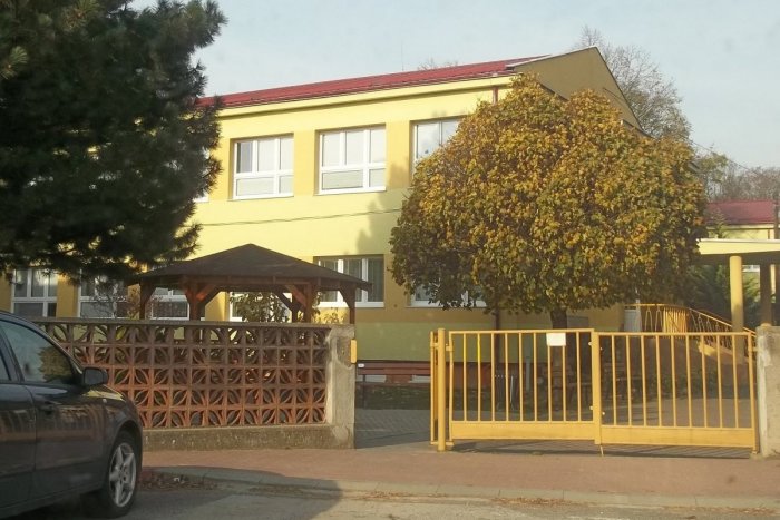 Ilustračný obrázok k článku Močenským školám plánujú zdvihnúť dotácie na žiakov: Návrh musia schváliť poslanci