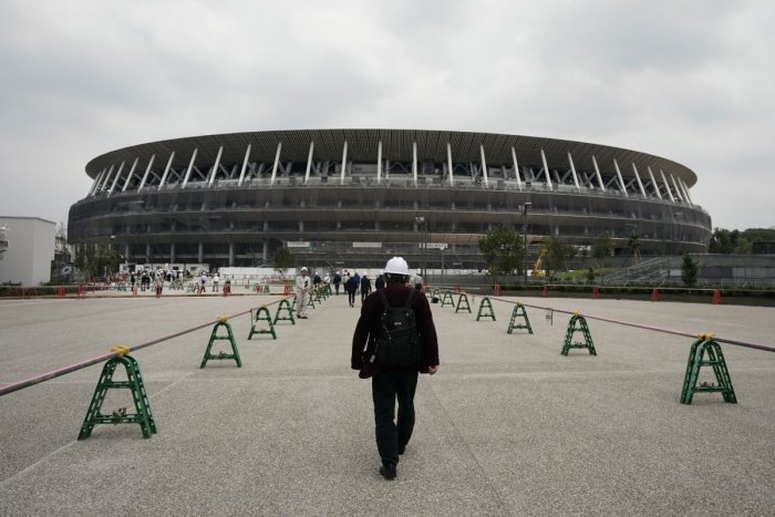 Ilustračný obrázok k článku Štrnásťmesačný sklz: Hlavný štadión v Tokiu konečne dokončili