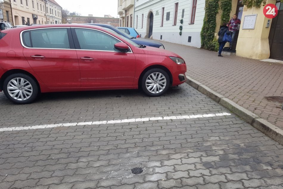 Ilustračný obrázok k článku Vo Vranove majú vzniknúť desiatky parkovacích miest: A čo je nové s obchvatom mesta?
