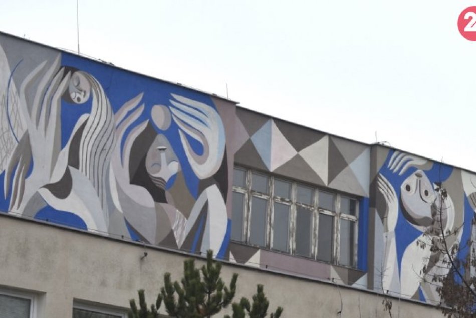 Ilustračný obrázok k článku Štyri zmysly zachytené do maľby: ZŠ na Maurerovej ulici zdobí muralistické dielo, FOTO
