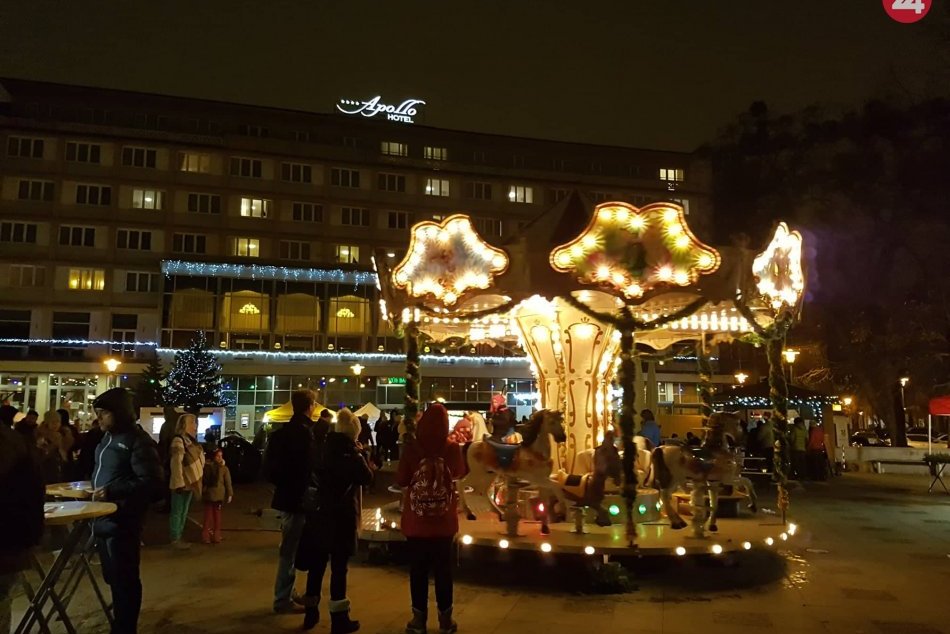 Ilustračný obrázok k článku Kam v Bratislave zadarmo: Vianočnú atmosféru si užijete pri varenom vínku aj na nákupoch