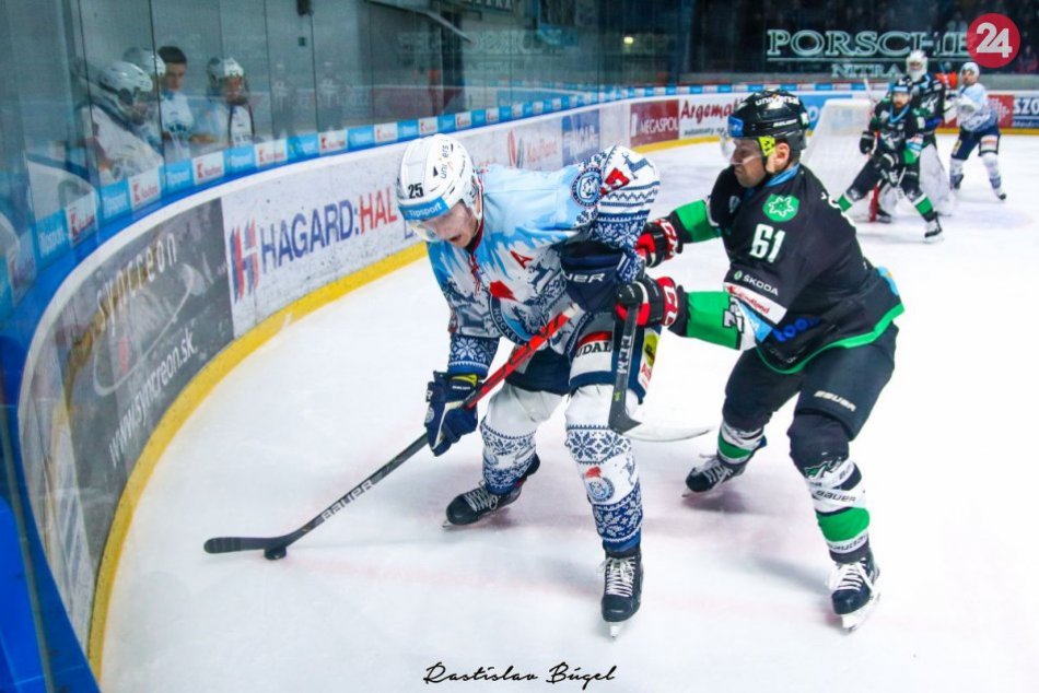 Ilustračný obrázok k článku Nitra si pripísala cenné body: Na domácom ľade pokorila Nové Zámky, FOTO