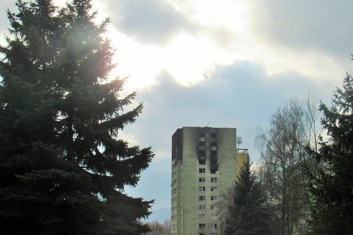 Ilustračný obrázok k článku Bytový dom v Prešove po výbuchu plynu: Búrať ho bude technika z Česka