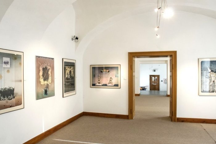 Ilustračný obrázok k článku Samota a spiritualita na jednom mieste: V Nitre vystavuje takmer 30 umelcov