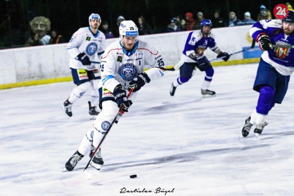 Ilustračný obrázok k článku Šaľa žila hokejom: Winter Classic 2019 na pomoc Danielovi Vyslúžilovi, FOTO