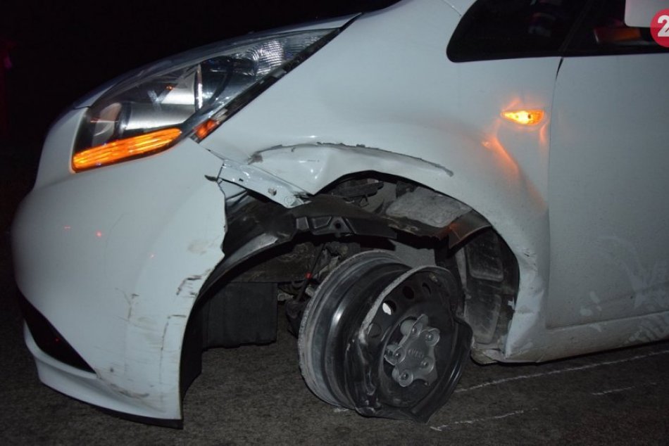 Ilustračný obrázok k článku Kuriózna nehoda v okrese Prievidza: Jeden vodič v protismere, druhý pod parou, FOTO