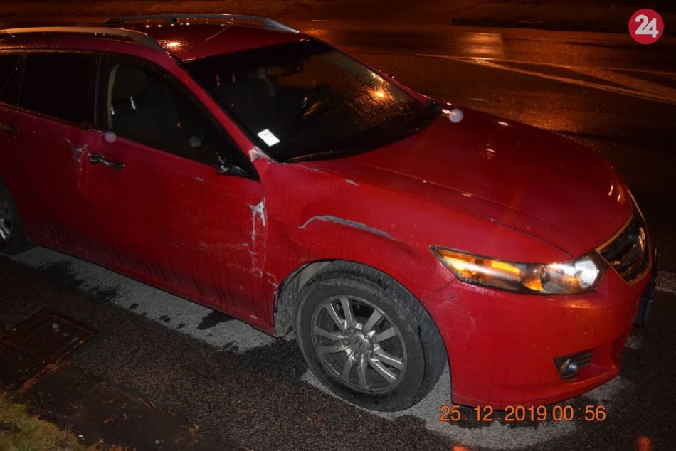 Ilustračný obrázok k článku Na Štedrý večer spôsobil nehodu: Škoda za tisíce eur, mladý vodič nafúkal