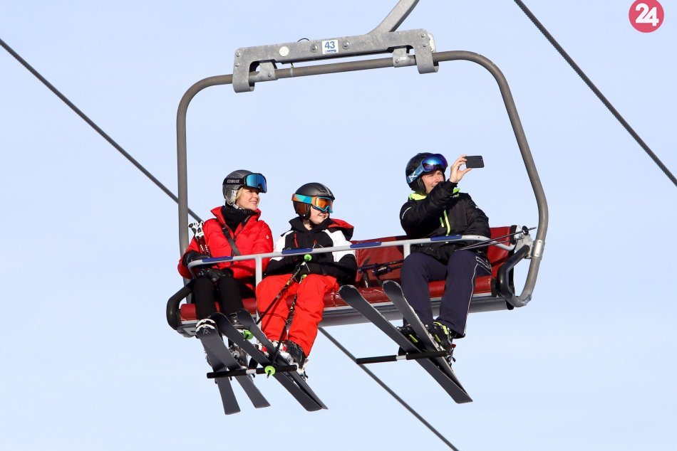 Ilustračný obrázok k článku Bystričania sa môžu tešiť na lyžovačku: V týchto strediskách sú podmienky veľmi dobré