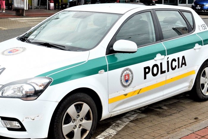 Ilustračný obrázok k článku Považskobystričana (60) zastavili policajti po jazde na Okružnej: Hrozí mu basa