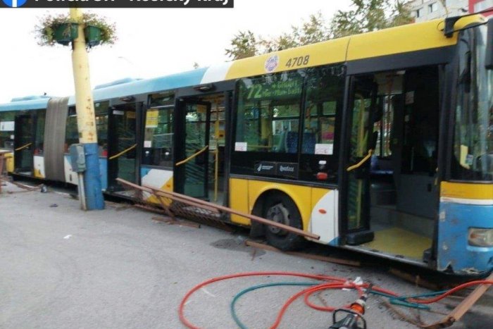 Ilustračný obrázok k článku Vodiča autobusu MHD, ktorý sa ešte v septembri samovoľne pohol a zranil ženu, obvinili, FOTO
