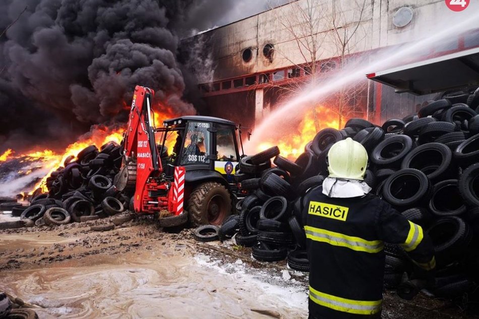 Ilustračný obrázok k článku Ničivý požiar vo výrobnej hale: Škody odhadli na takmer dva milióny eur, FOTO