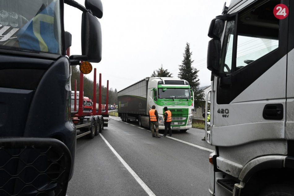 Ilustračný obrázok k článku Štrajk dopravcov spôsobil problémy firmám pri Žiari: Meškali dodávky