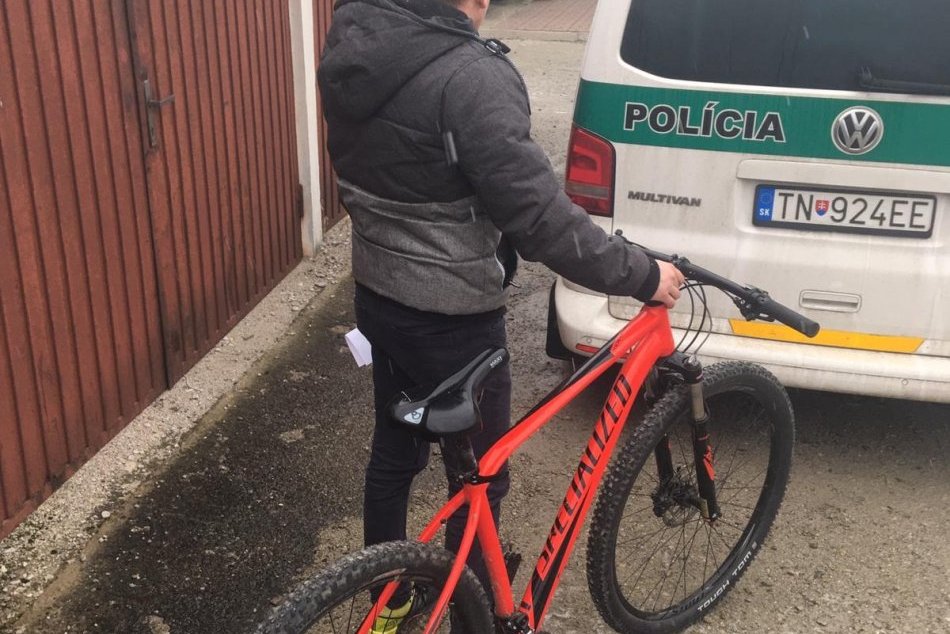 Ilustračný obrázok k článku Michal (26) z Trenčína je známa firma: Ulakomiť sa na bicykel sa mu ale neoplatilo