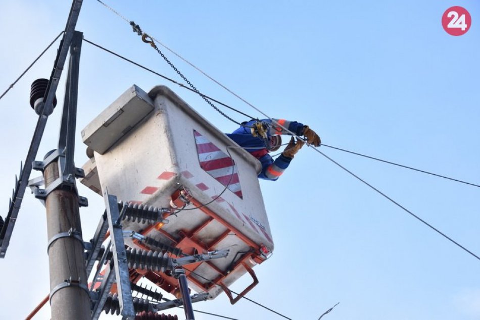 Ilustračný obrázok k článku Na úvod roka budú mnohí Lučenčania bez elektriny: PREHĽAD, kedy a koho sa to týka