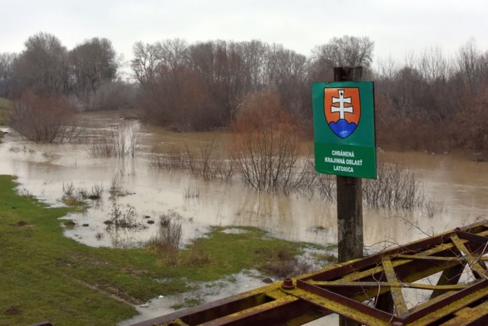 Ilustračný obrázok k článku V okrese hrozia povodne: Meteorológovia vydali druhý stupeň výstrahy