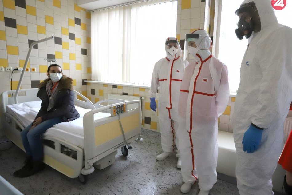 Ilustračný obrázok k článku Nemocnica v Považskej upozorňuje: Pri podozrení na koronavírus postupujte takto!
