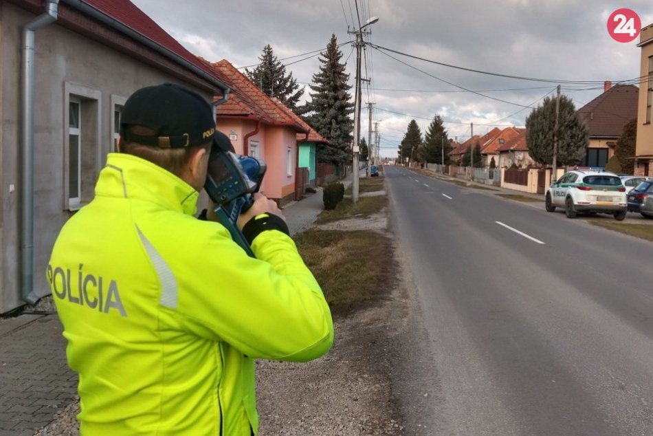 Ilustračný obrázok k článku Akcia policajtov s nelichotivým výsledkom: Rozdali desiatky pokút, zadržali vodičák