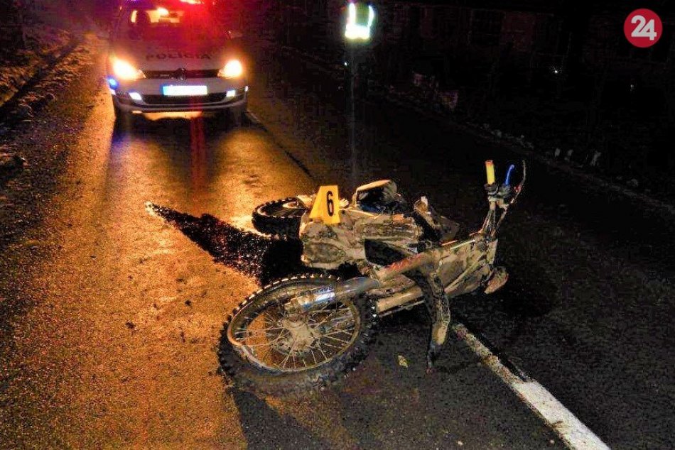 Ilustračný obrázok k článku Vážne zranený motorkár (21) skončil v nemocnici: A to nemal čo jazdiť! FOTO