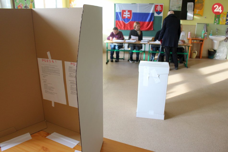 Ilustračný obrázok k článku K urnám pôjdeme aj v Nových Zámkoch: KDE nájdete svoju volebnú miestnosť?