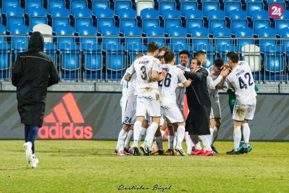 Ilustračný obrázok k článku Moravce zvládli štvrťfinále Slovnaft Cup-u: Nitru porazili po penaltovom rozstrele