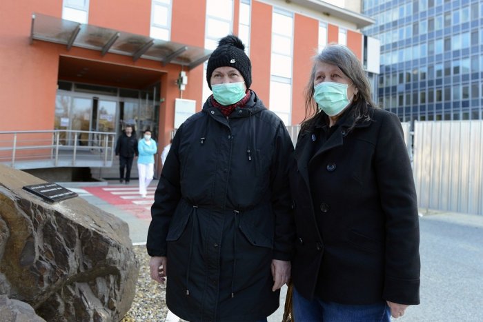 Ilustračný obrázok k článku Koronavírus: V mestskom sociálnom podniku v Snine začali šiť ochranné rúška na ústa