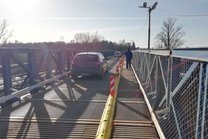 Ilustračný obrázok k článku Most v Strážskom: Koronavírus demolačné práce nezastavil, začala ich posledná etapa