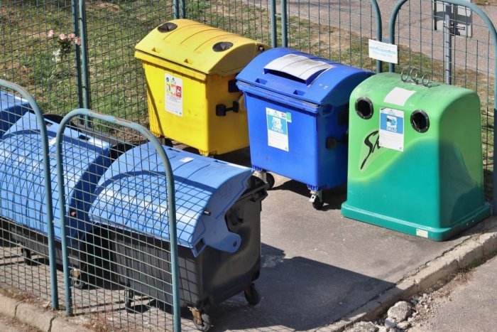 Ilustračný obrázok k článku Nitra vlani za odpad zaplatila vyše 5 MILIÓNOV: Vytriediť sa podarilo takmer polovicu