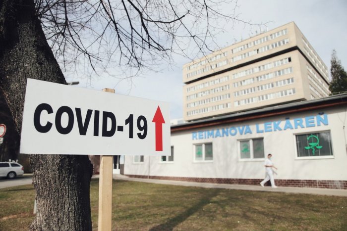 Ilustračný obrázok k článku Na Slovensku pribudlo úmrtie na COVID-19: Pacient zomrel v prešovskej nemocnici