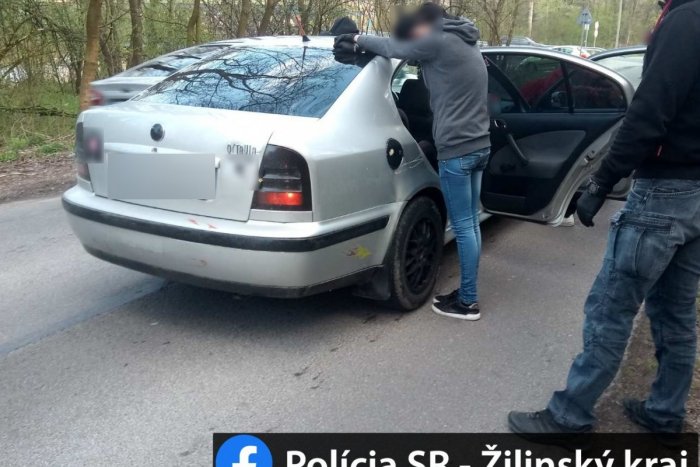 Ilustračný obrázok k článku Špeciálna akcia žilinských policajtov: U mladíka (22) našli pervitín! FOTO