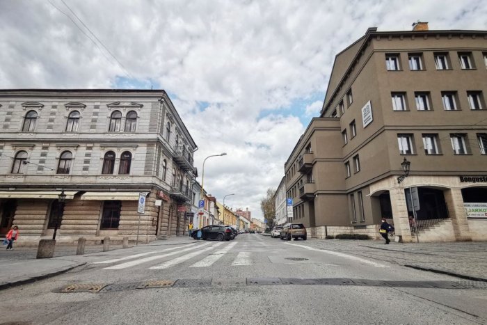 Ilustračný obrázok k článku Konečne to začne: Rekonštrukcia Jarkovej ulice prinesie aj 80 parkovacích miest
