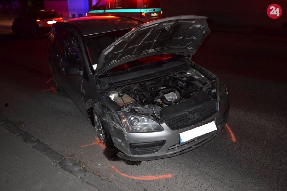Ilustračný obrázok k článku Auto vpálilo do stĺpa verejného osvetlenia: Vodička nafúkala 2,38 promile