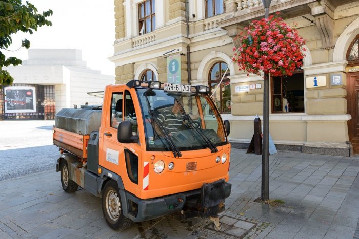 Ilustračný obrázok k článku Nitrianske ulice aj námestie budú krajšie: Mesto je pripravené na jarnú výsadbu