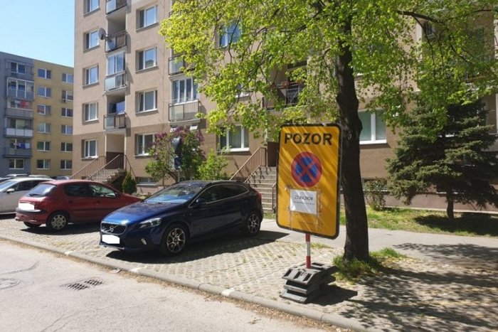 Ilustračný obrázok k článku Vo Veči vyznačujú parkovacie miesta: Auto, ktoré bude zavadzať, bude odtiahnuté