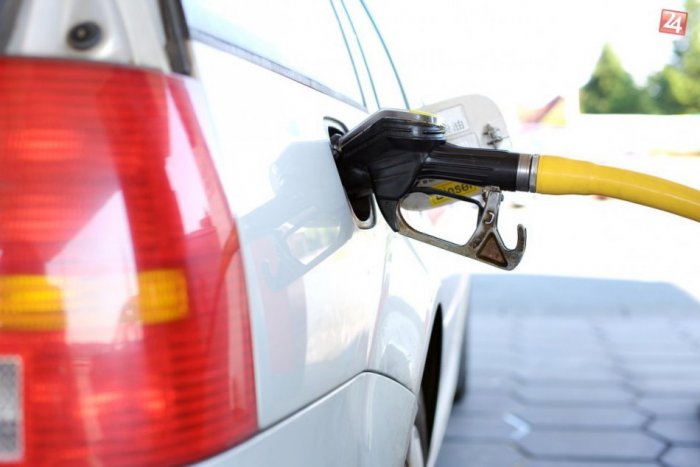 Ilustračný obrázok k článku VIETE o tom, že ceny benzínu išli hore, ale nafta zlacnela?