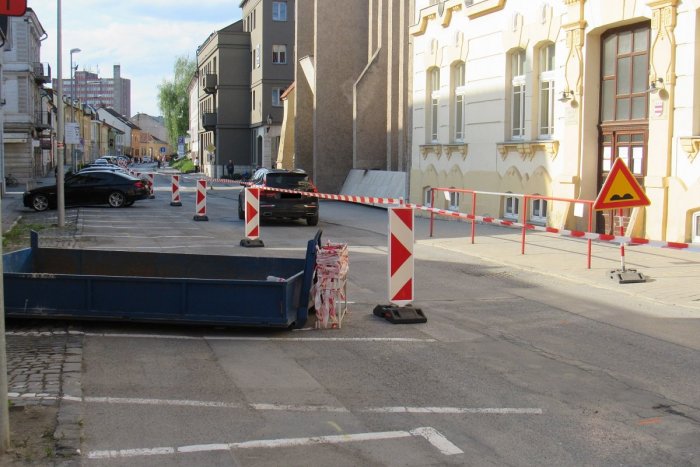 Ilustračný obrázok k článku Na Jarkovej ulici už sú obmedzenia, začalo sa s jej dlhoočakávanou rekonštrukciou