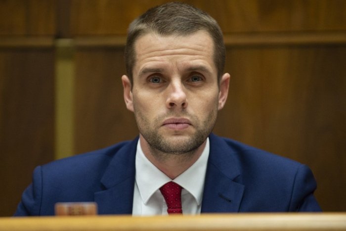 Ilustračný obrázok k článku Dnes sa rozhodne: Otváranie hraníc, zmeny v karanténe a ďalšie výnimky