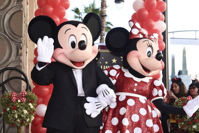 Ilustračný obrázok k článku Mickey Mouse už nie je žiadny mladík: Legenda zábavného priemyslu oslavuje